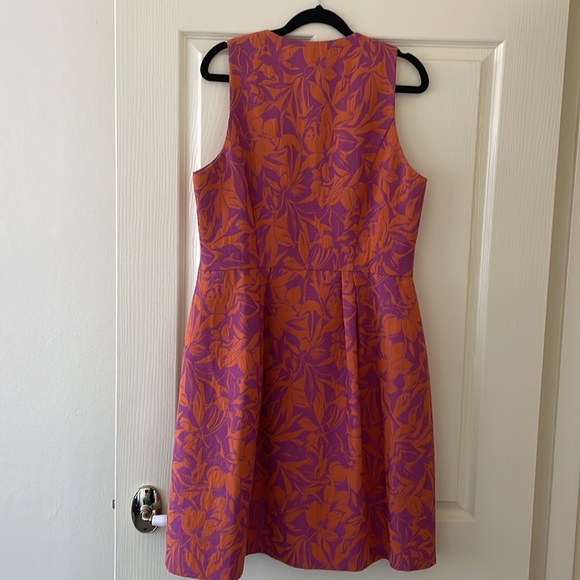 Cue size 14. Zip front fit and flare dress - Picture 3 of 4